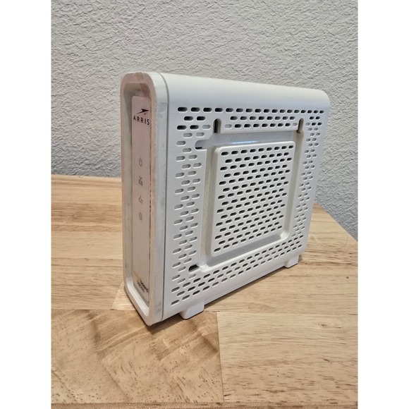 ARRIS SURFboard SB8200 DOCSIS 3.1 10 Gbps Cable Modem - Picture 9 of 16